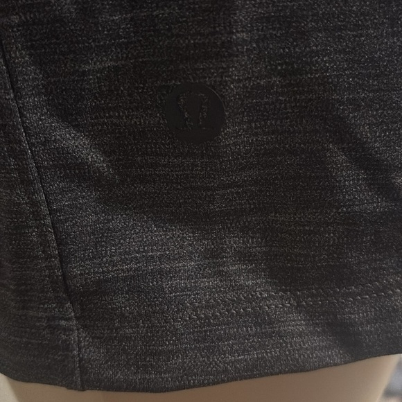 Lululemon On The Fly Short (3") size 8 - Picture 9 of 9